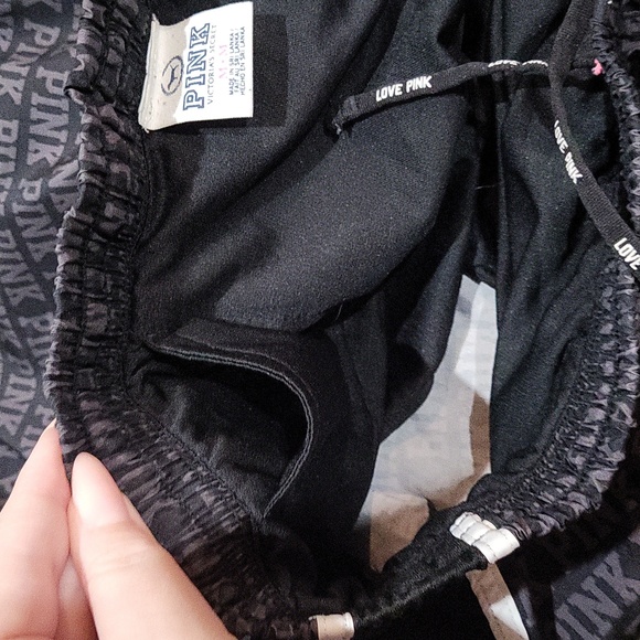 PINK Victoria's Secret Shorts - Picture 10 of 15